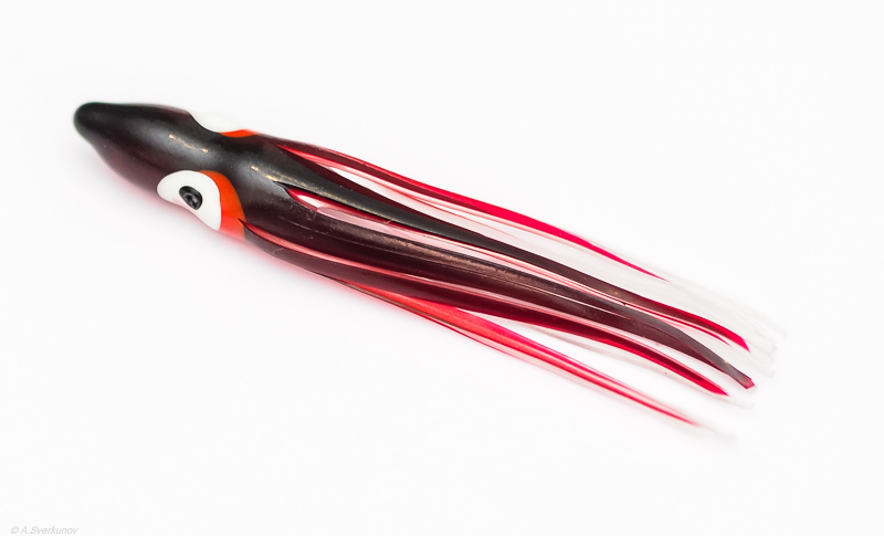 Октопус DELTA 2.5" Mini Squid (75mm) UV Black Red Stripe 030-29