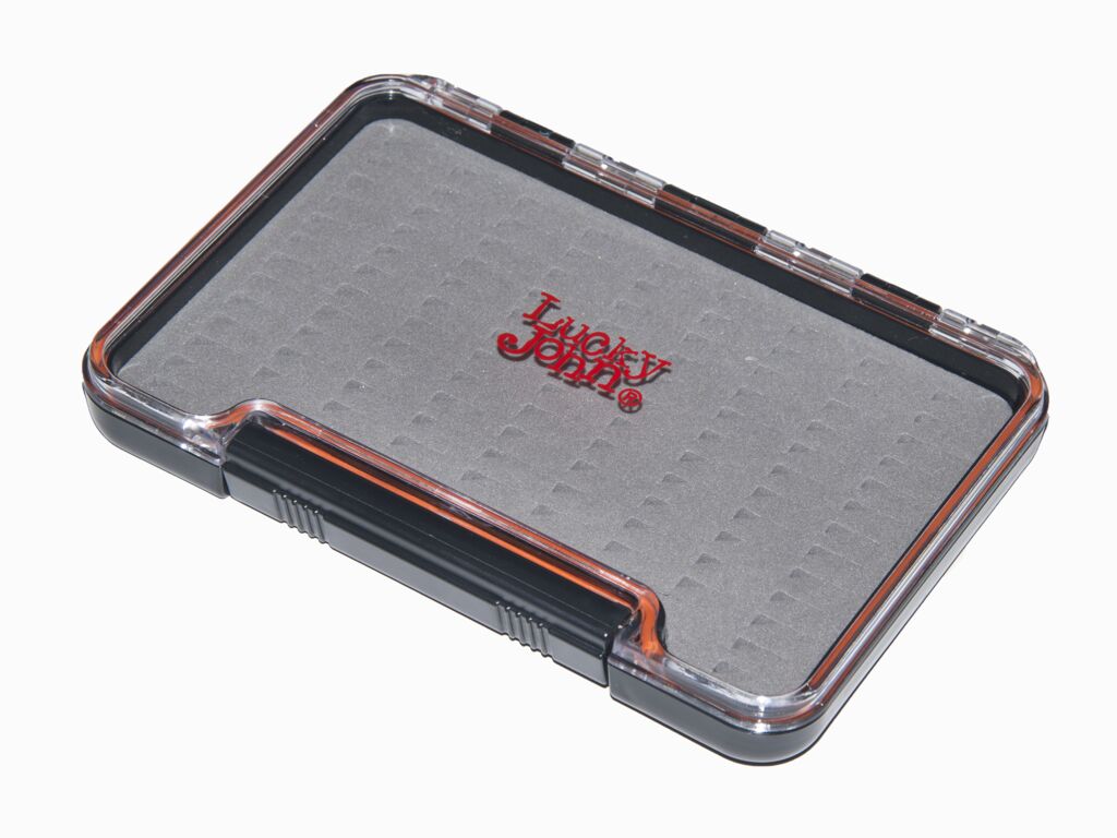 Коробка для приманок Lucky John 138x95x17 LJ8010