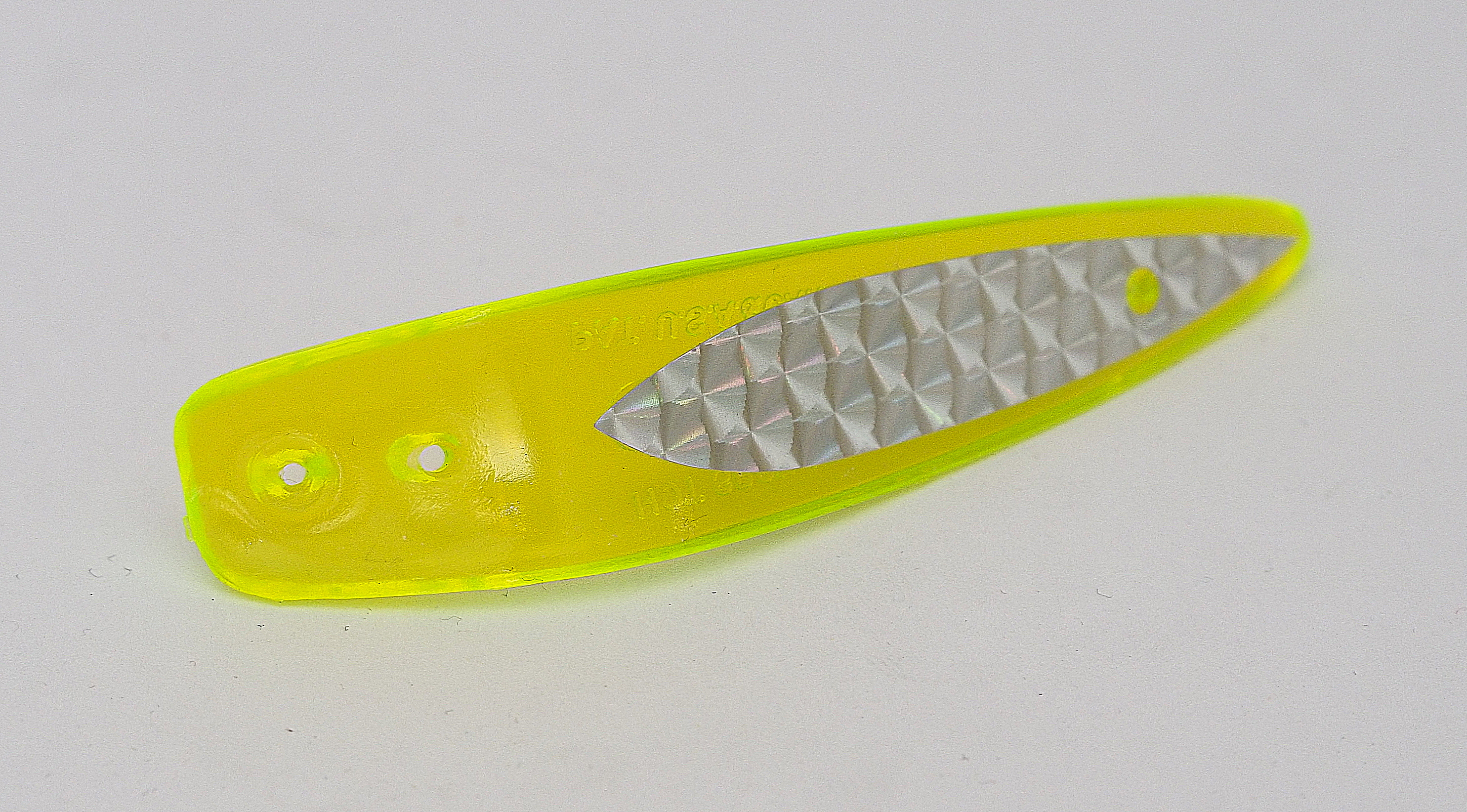 Блесна троллинговая HOT-SPOT APEX TROLLING LURE A3.0 #085 Fluorescent Chartreuse