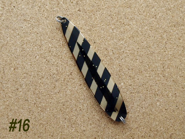 Блесна River Old Sattelite Viper 19 гр Fang #16